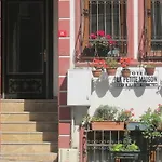 Sultanahmet La Petite 3*