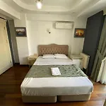 Sultanahmet La Petite Отель Стамбул