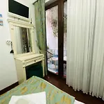 Отель Sultanahmet La Petite 3*