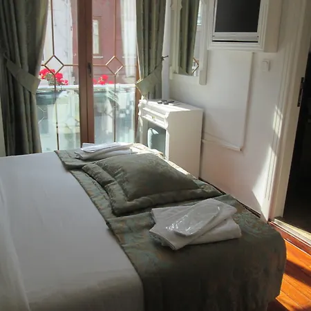 La Petite Maison 호텔 3*