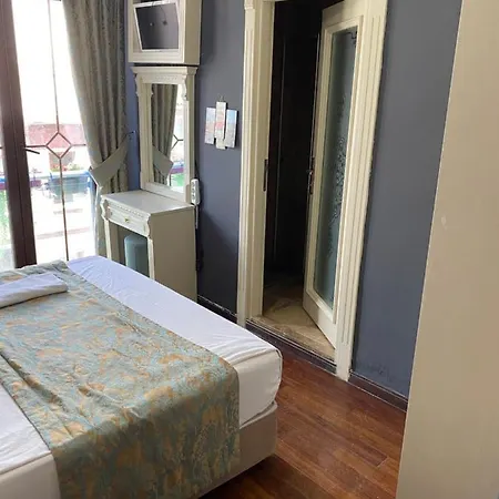 Sultanahmet La Petite Отель Стамбул