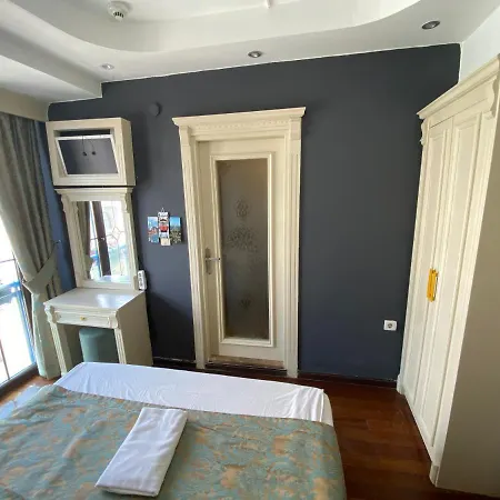 La Petite Maison Стамбул