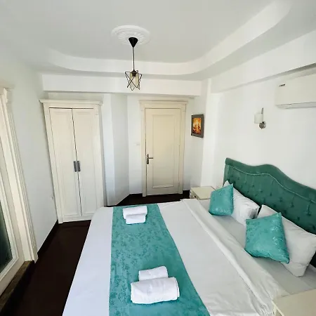 La Petite Maison Отель Стамбул