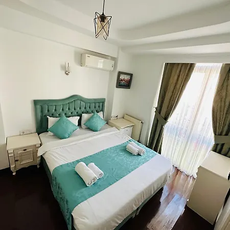 Sultanahmet La Petite