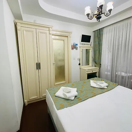 Hotel La Petite Maison