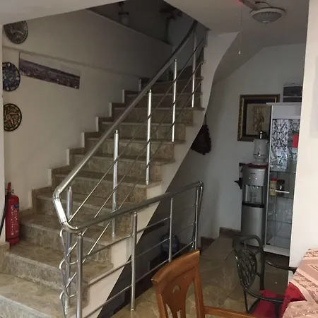 La Petite Maison Отель